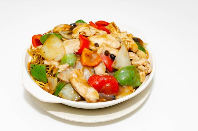 92. Chow Mein with Chicken in Black Bean Sauce 豉椒雞球炒麵